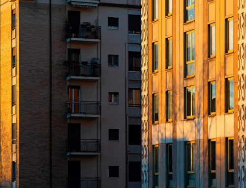 „A szomszédnál kezdődött, nálunk tört fel” – társasházi dugulások valódi okai